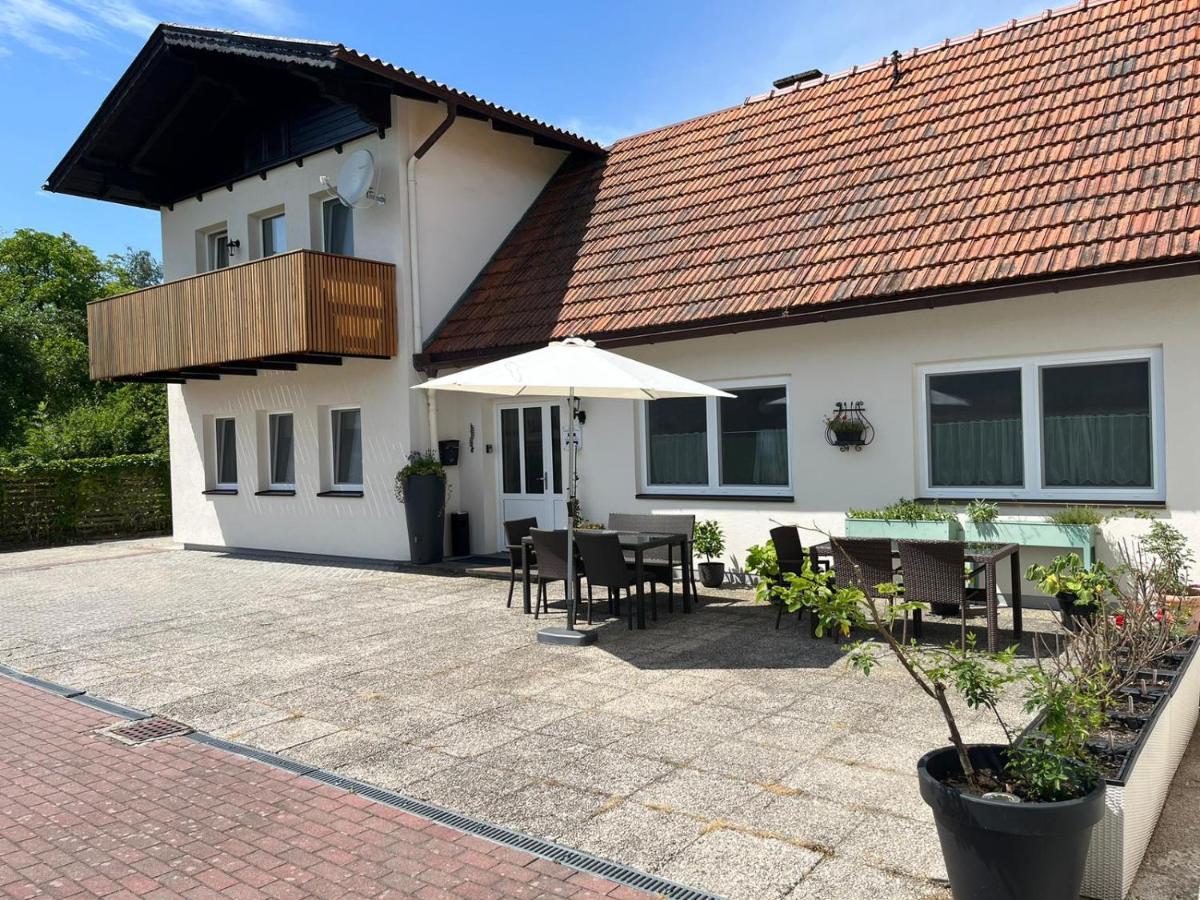 Danner Familien-Ferienwohnungen Schoerfling Am Attersee Esterno foto